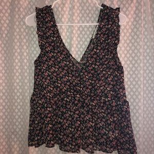 AMERICAN EAGLE ruffle tank